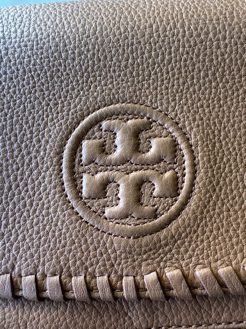 Tory Burch Tan Leather Whipstitch Crossbody with Gold Chain - Picture 2 of 15